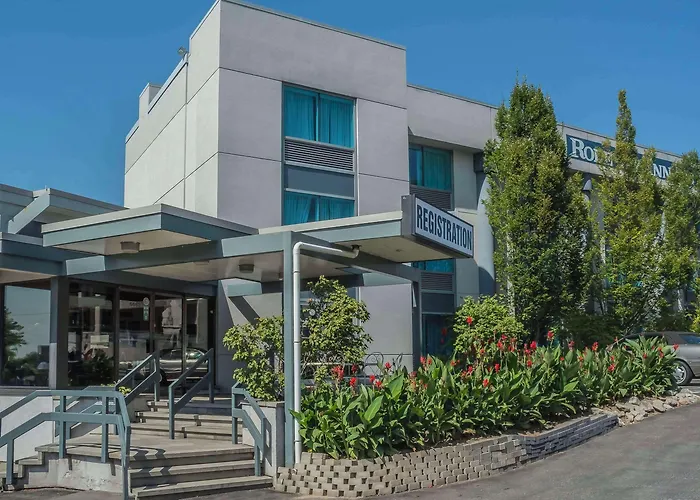 Rodeway Inn Fallsview