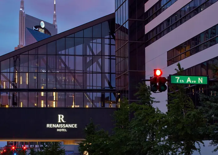 Hotel with Tennis: Renaissance Nashville Hotel