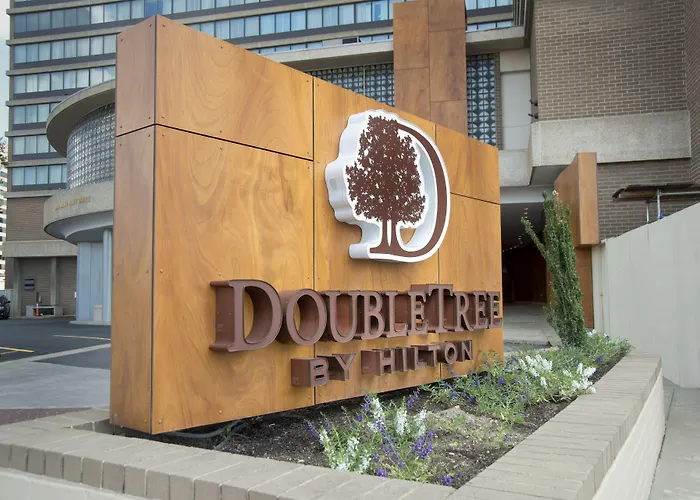 Pets Allowed Hotel Doubletree By Hilton Washington Dc - Crystal City