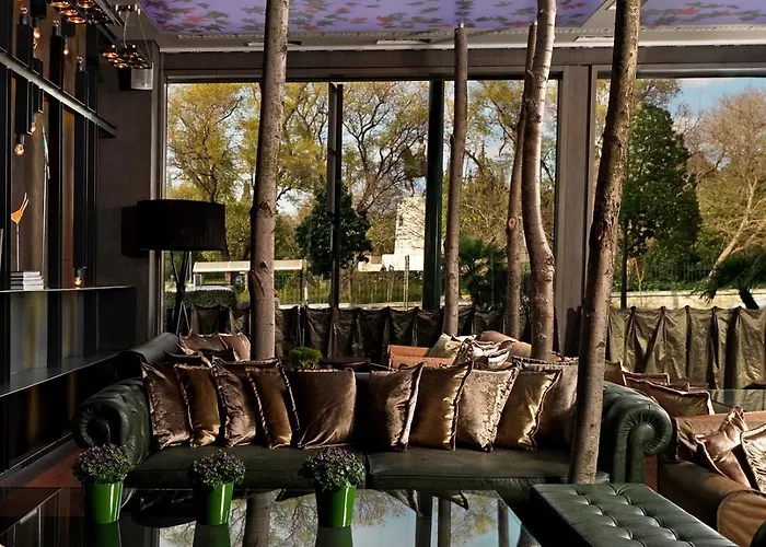 Luxury hotel only: Radisson Blu Park Hotel Athens