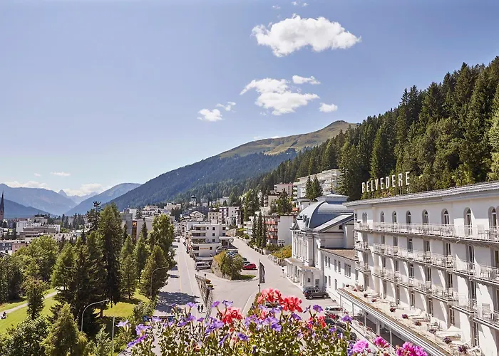 Central hotel: Steigenberger Icon Grandhotel Belvedere