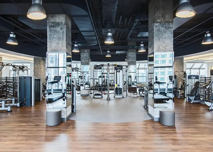 Hotels with tennis Chicago Marriott Downtown Magnificent Mile