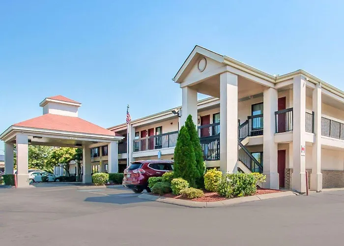 Econo Lodge Inn & Suites Murfreesboro Shopping District