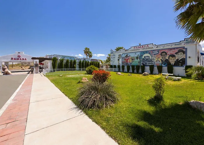 4 star hotel: Ramada By Wyndham Kingman