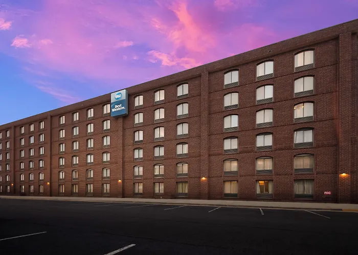 Cheap hotel: Best Western Springfield