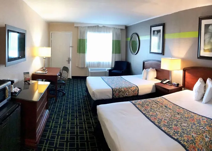 Airport Hotel: Magnuson Hotel Virginia Beach