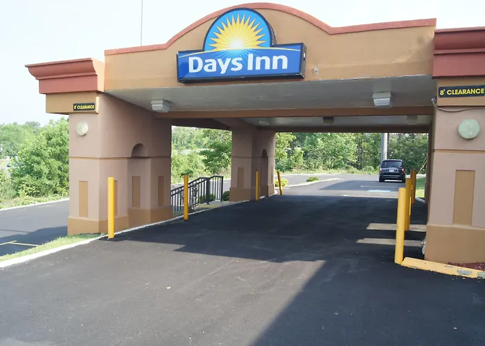 Days Inn By Wyndham /Near Duke University