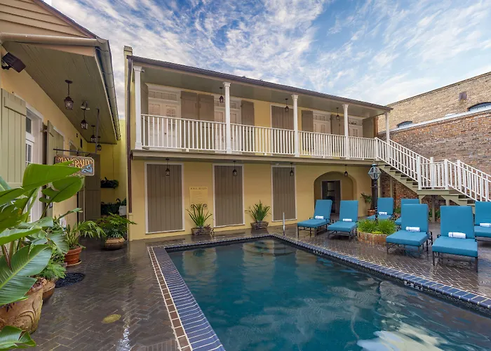 Dauphine Orleans Hotel