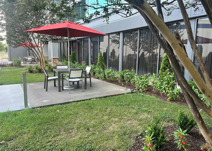 3 star hotel: Holiday Inn Nashville Downtown - Stadium By Ihg