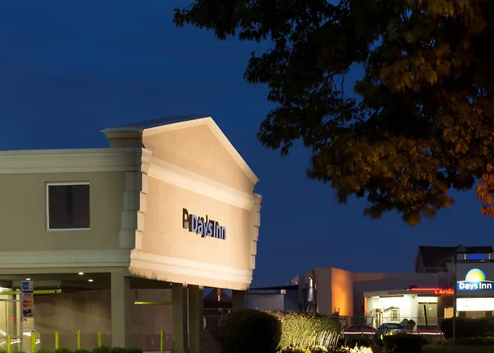 Cheap hotels Knights Phildelphia