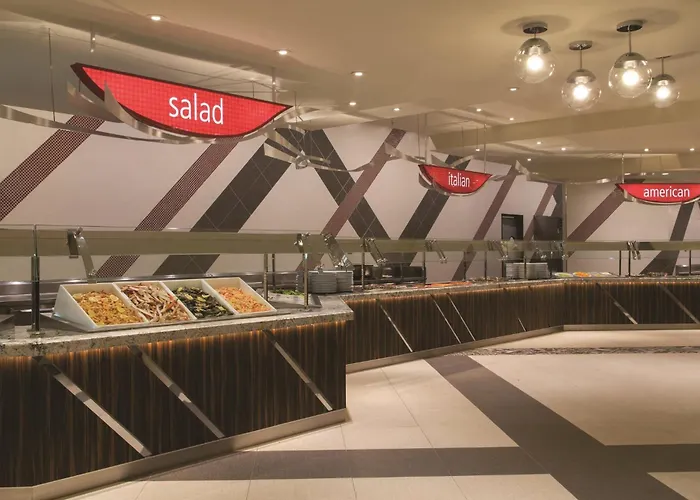 Beach hotel: Excalibur