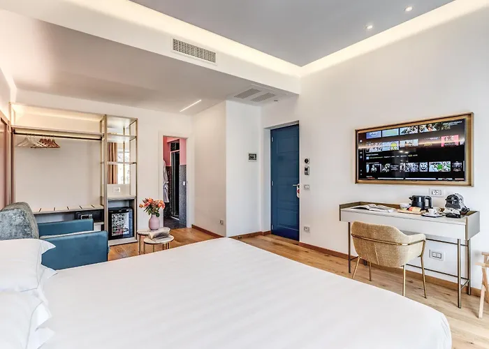  Relais Trevi 95 Boutique (Adults Only)