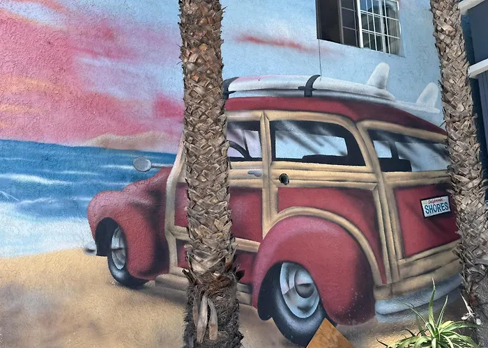 Cheap hotel: The Shores Inn