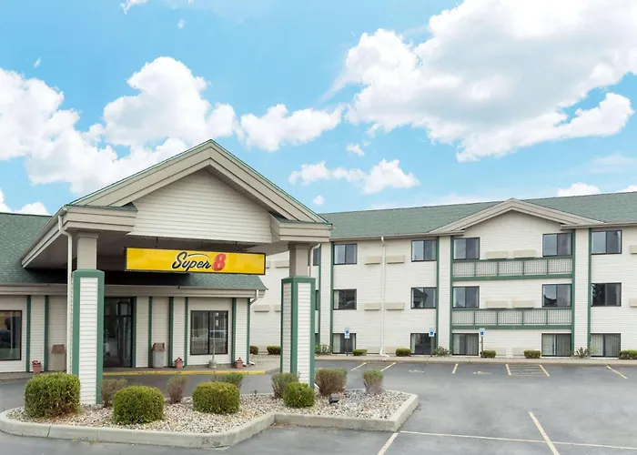 Pets Allowed Hotel Super 8 By Wyndham Wisconsin Dells