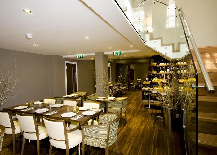 4 star hotel: The Belgrave Hotel