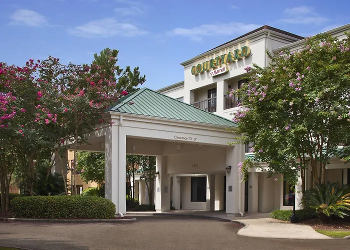 Courtyard By Marriott Covington / Mandeville