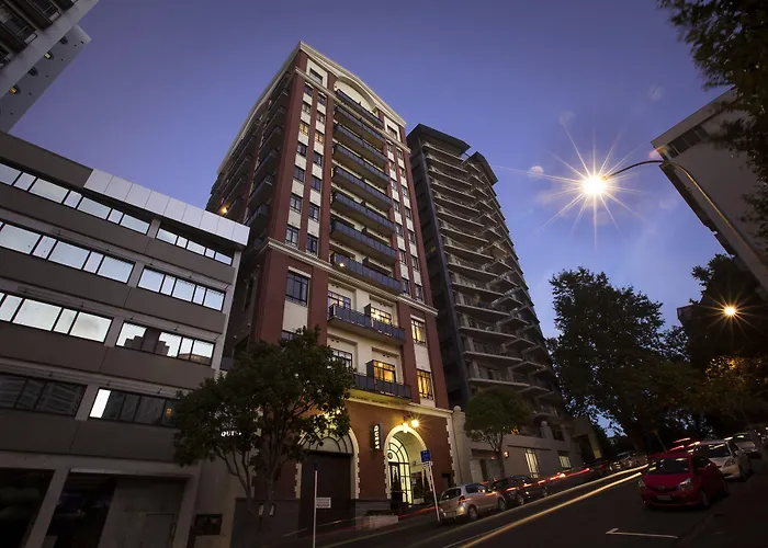 Quest On Eden Cbd Apartment