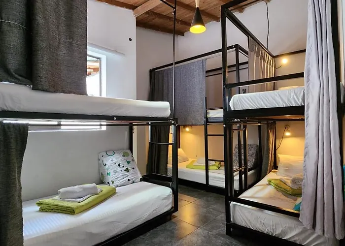 Hostel Metro Floresta Alojamiento