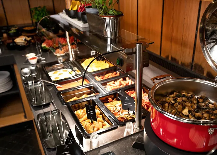 Hotel Oktogon Haggenmacher By Continental Group