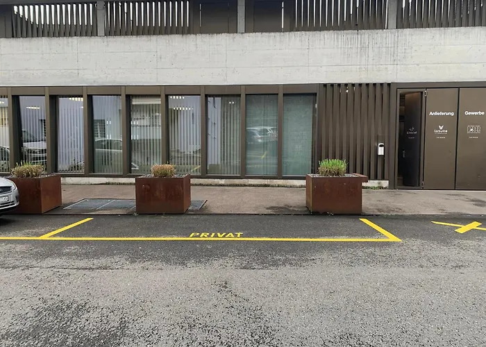 Ping Pong hotel: Capsule Hotel - Lucerne Old Town