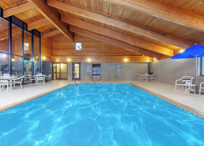 Central hotel: Americinn By Wyndham Mankato Event Center Near Msu