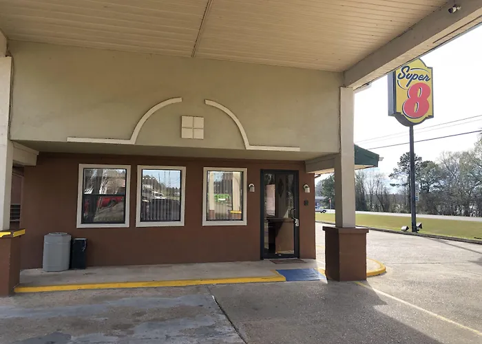 Super 8 By Wyndham Natchitoches