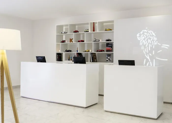 Hotel near College: Fiesta Inn Leon