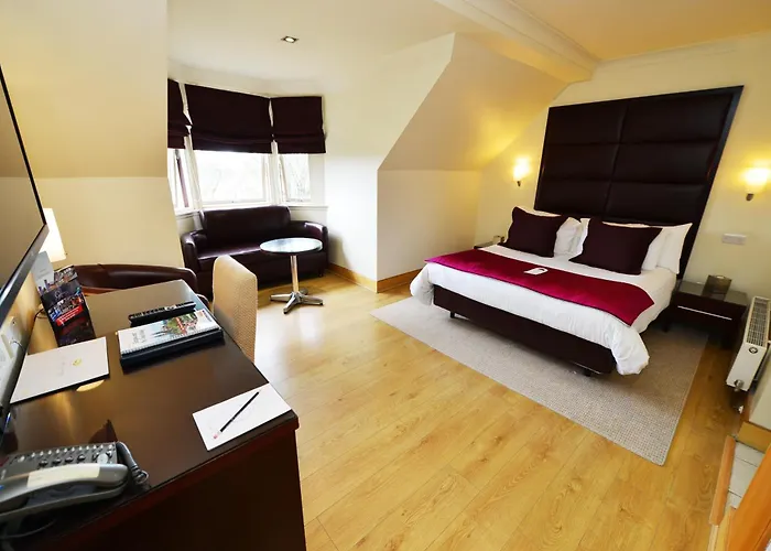 Glynhill & Spa Near Airport