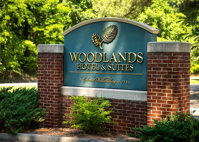 Williamsburg Woodlands Hotel & Suites, An Official Colonial Williamsburg Hotel