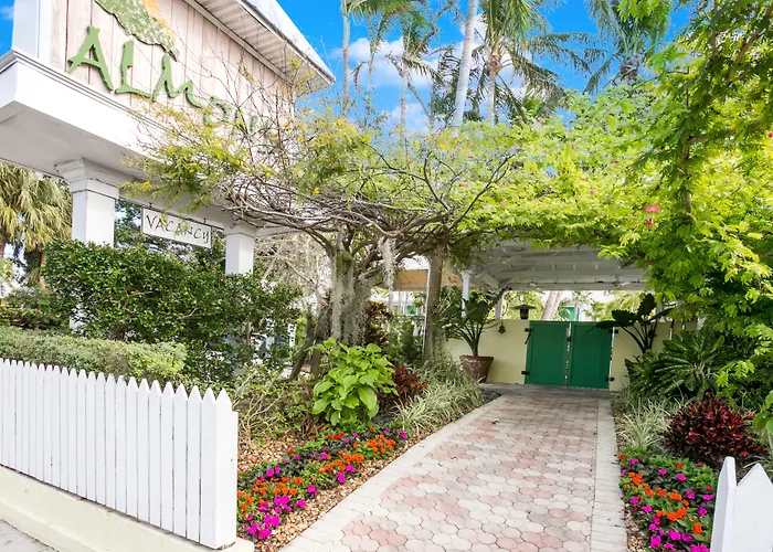 Resort: Almond Tree Inn - Adults Only