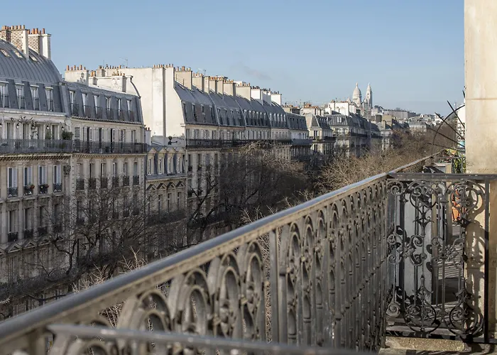 Hotel Magenta 38 By Happyculture