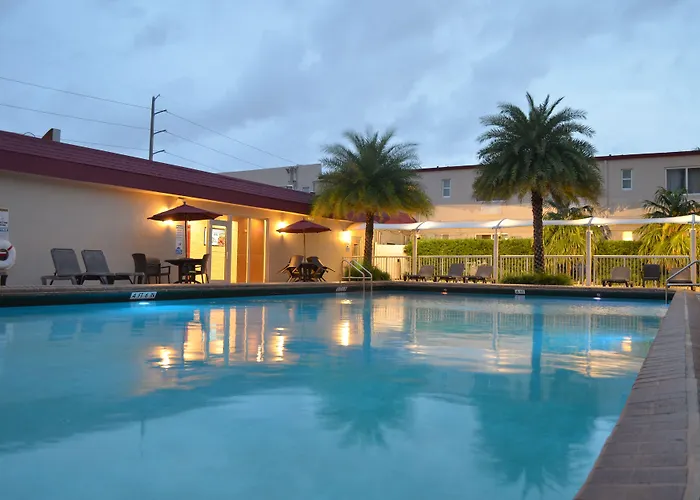 Pet Friendly hotel: Ramada By Wyndham Miami Springs/Miami International Airport