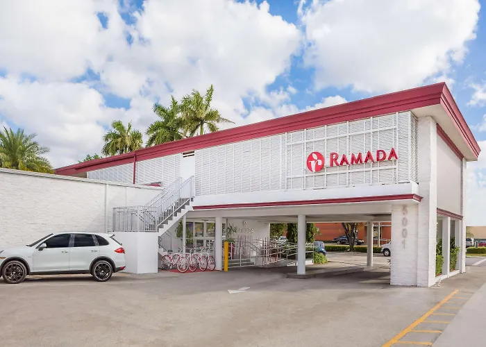Pet Friendly hotel: Ramada By Wyndham Miami Springs/Miami International Airport