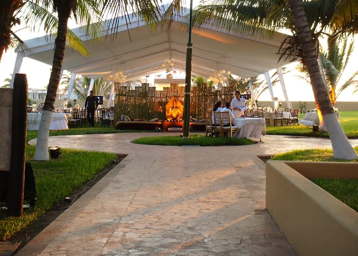 Reef Yucatan All Inclusive & Convention Center