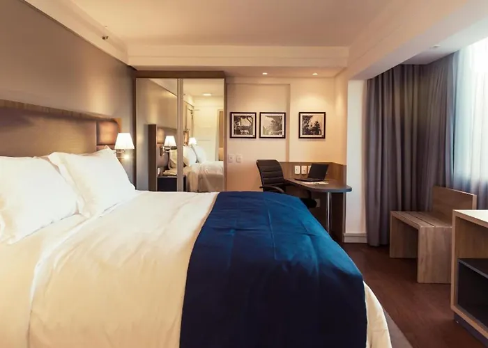 Hotel com jacuzzi: Slaviero Porto Alegre Moinhos