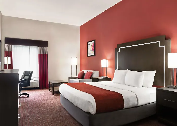 Motel: Days Inn & Suites By Wyndham Murfreesboro