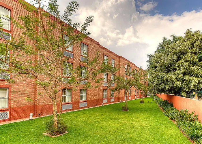 Cheap hotel: Road Lodge Sandton