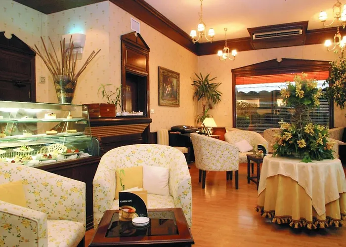 Hotels With Four Stars Le Royal