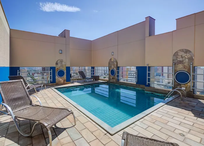 Hotel de luxo Apenas: Slaviero Hotel Londrina Flat
