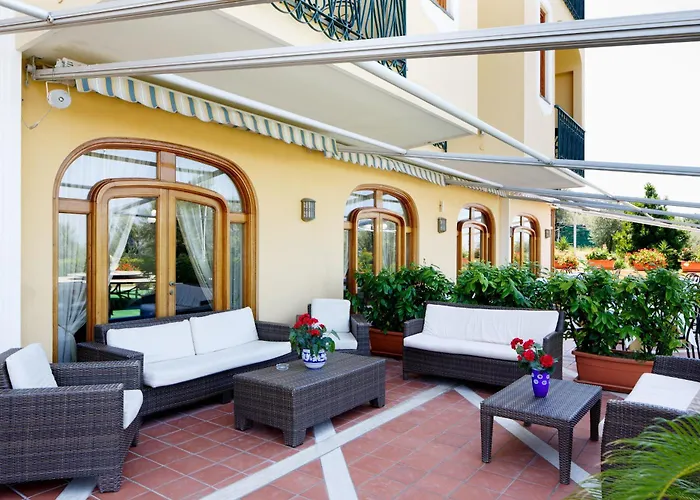 Johanna Park Hotel