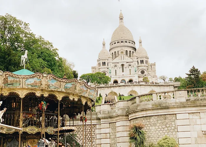 Hotel central: Hotel Bellevue Montmartre
