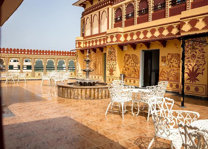 Hotel with Tennis: Umaid Haveli-A Heritage Style Hotel & Resort