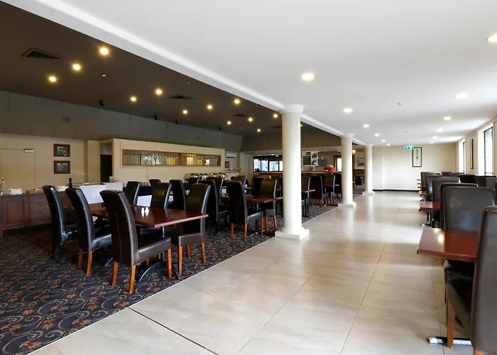 Hotel near College: The Victoria Hotel Dunedin