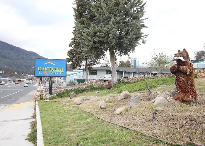 Vacation home: Oakhurst Lodge