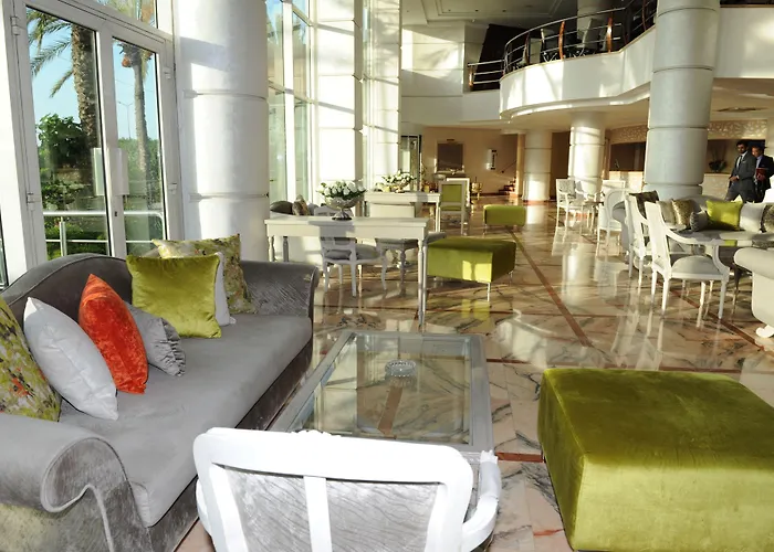 Hotel pres du College: Le Zenith Hotel & Spa