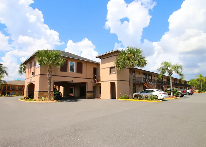 Days Inn By Wyndham West