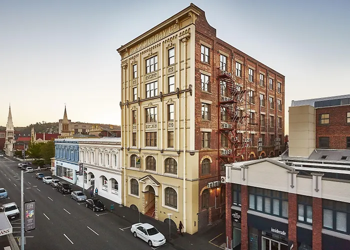 Launceston Central Apartment Official