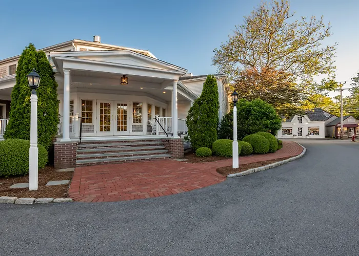 Resort: Chatham Wayside Inn