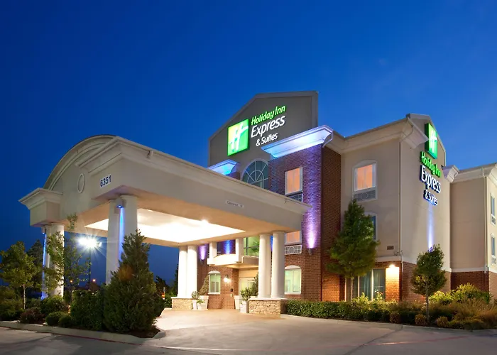Jacuzzi hotel: Holiday Inn Express & Suites Fort Worth - Fossil Creek By Ihg