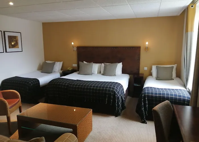 Hot Tub in Room Eight Acres